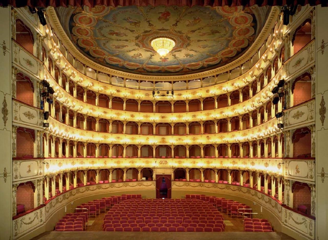 Maison Mare & Monti Pesaro Bagian luar foto